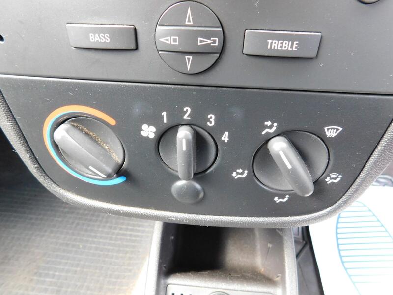 VAUXHALL COMBO