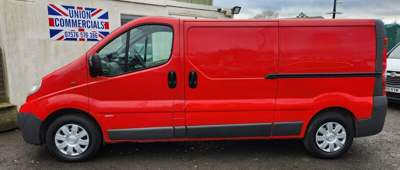 VAUXHALL VIVARO
