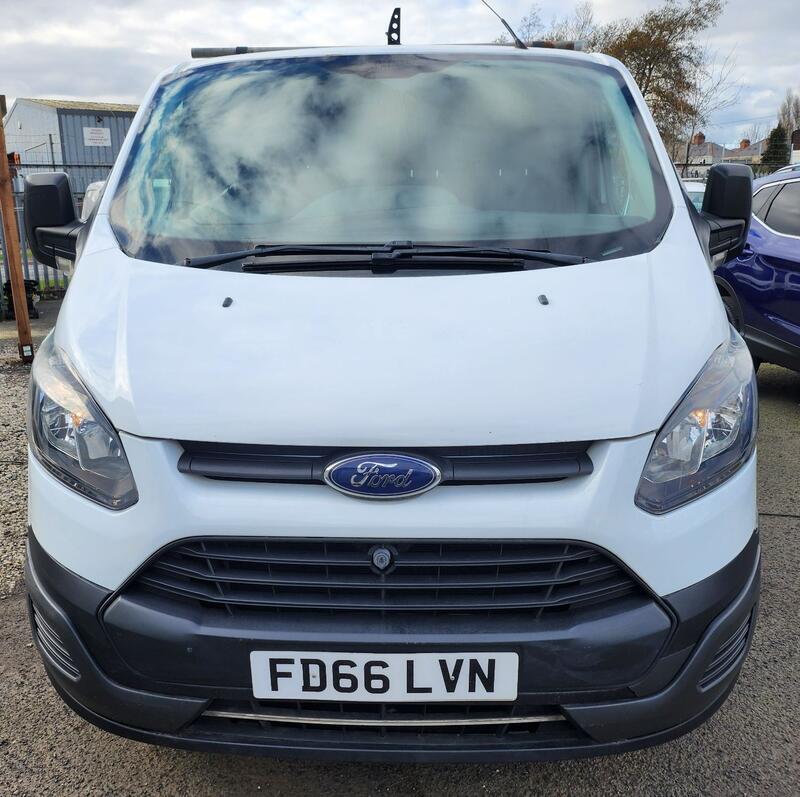 View FORD TRANSIT CUSTOM 2.0 TDCi 290 