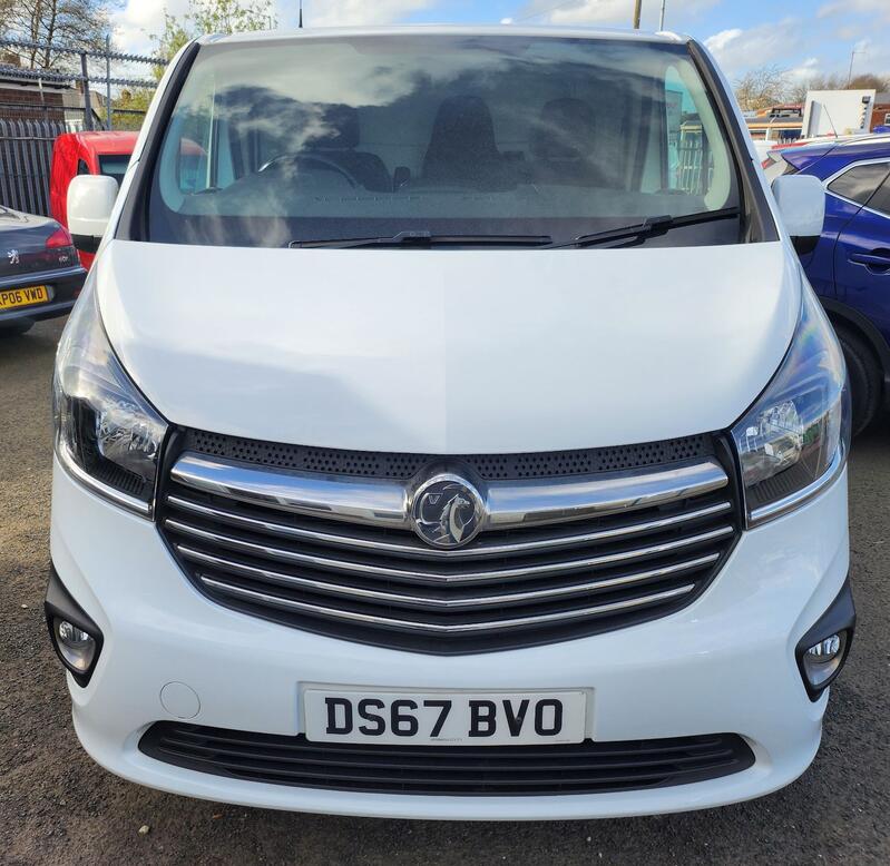 View VAUXHALL VIVARO 1.6 CDTi 2900 Sportive 