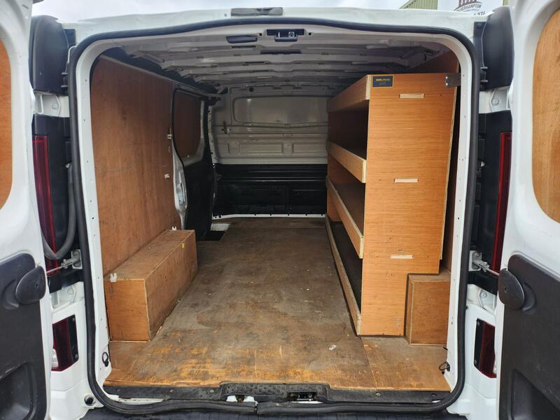 VAUXHALL VIVARO