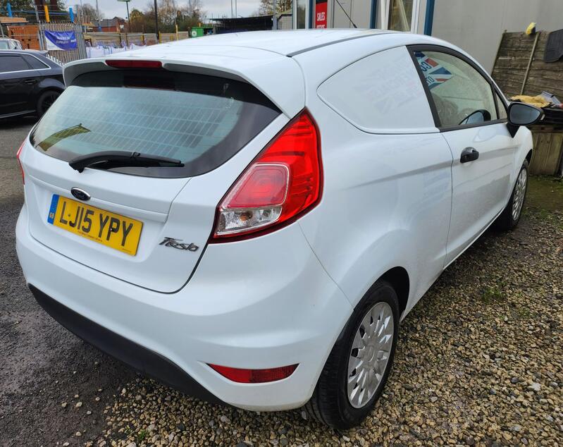 FORD FIESTA VAN