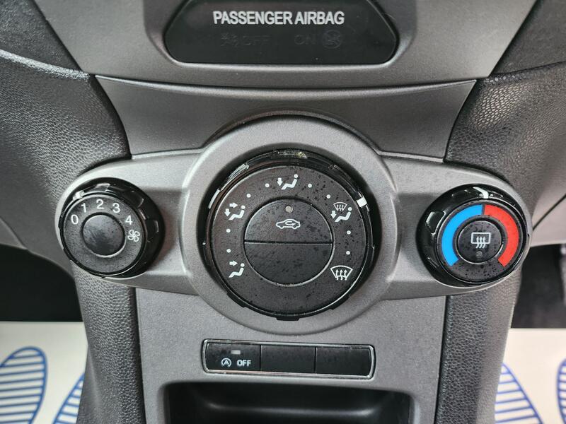 FORD FIESTA VAN