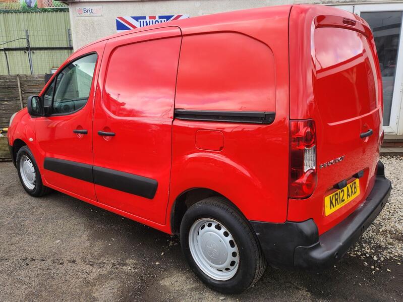 PEUGEOT PARTNER