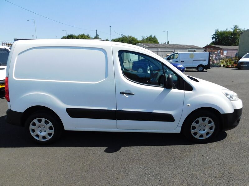PEUGEOT PARTNER
