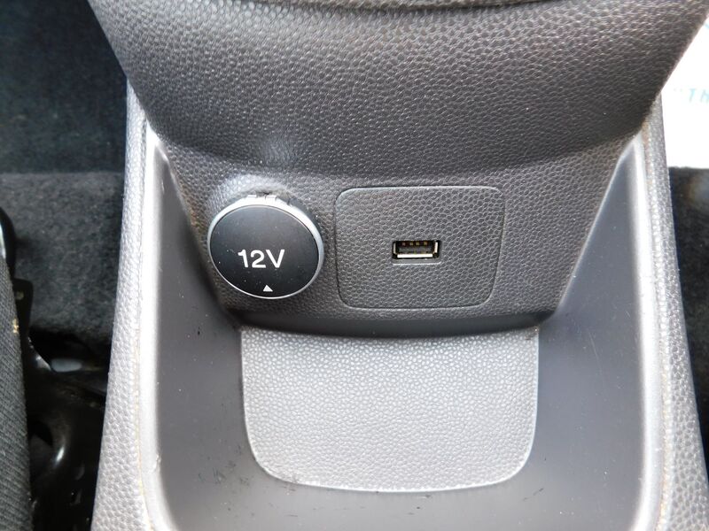 FORD FIESTA VAN