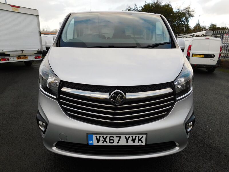 View VAUXHALL VIVARO L1H1 2700 SPORTIVE CDTI BITURBO SS