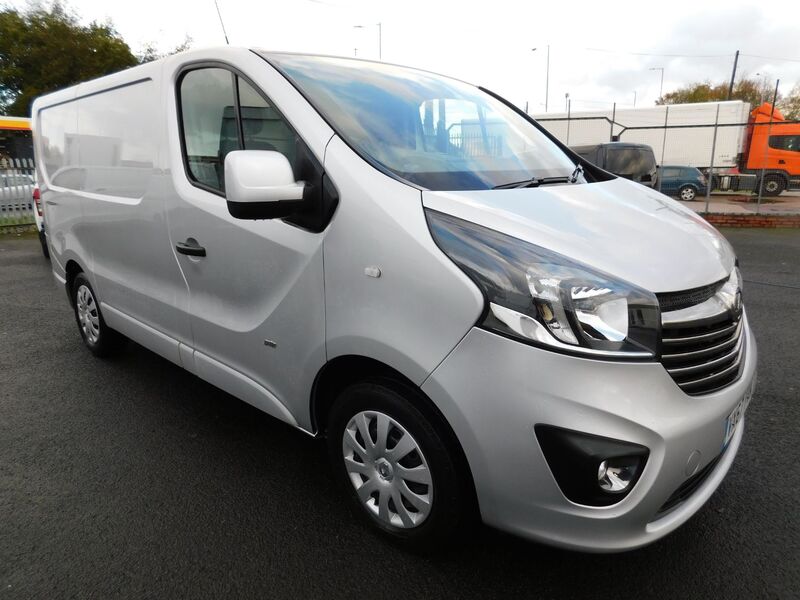 View VAUXHALL VIVARO L1H1 2700 SPORTIVE CDTI BITURBO SS