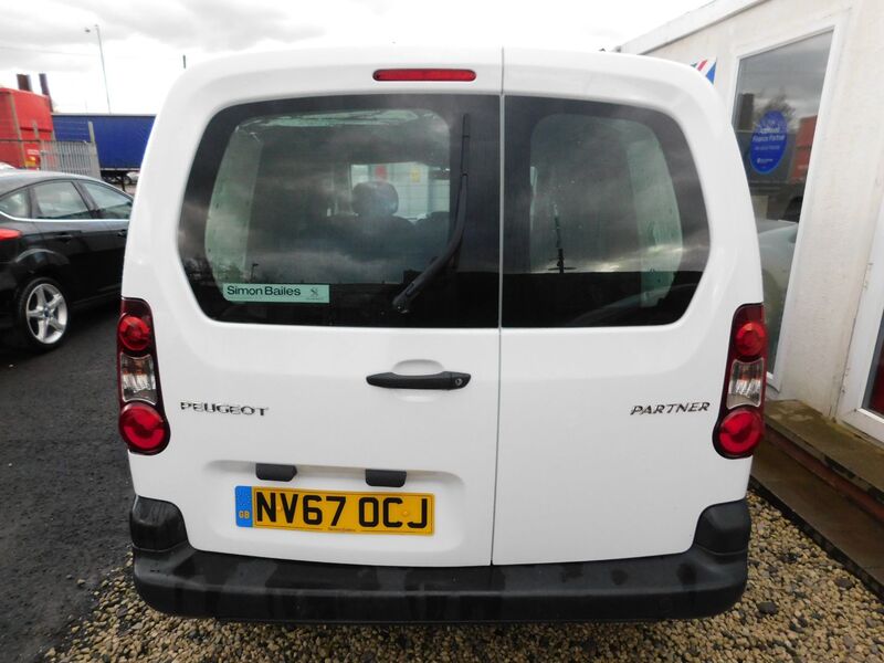 PEUGEOT PARTNER
