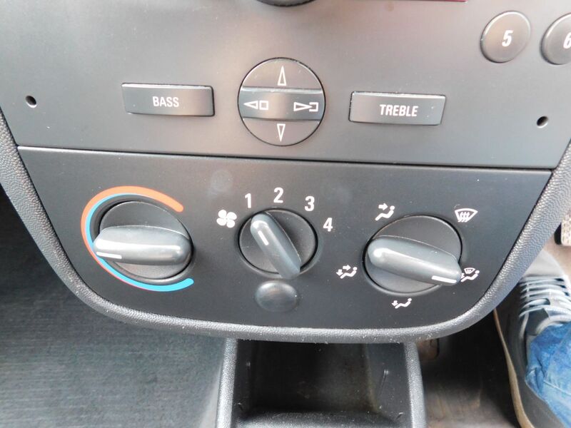VAUXHALL COMBO