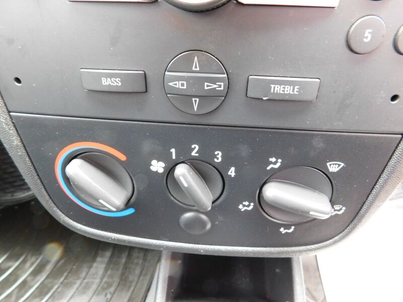 VAUXHALL COMBO