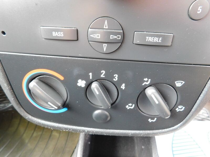 VAUXHALL COMBO