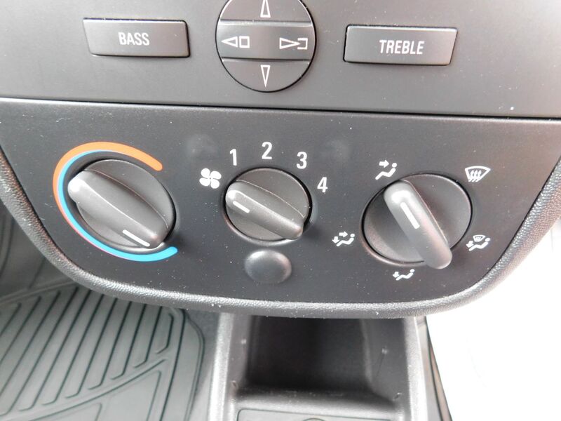 VAUXHALL COMBO