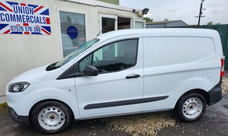 FORD TRANSIT COURIER