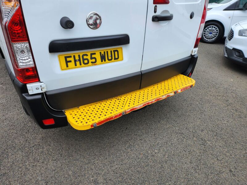 VAUXHALL MOVANO