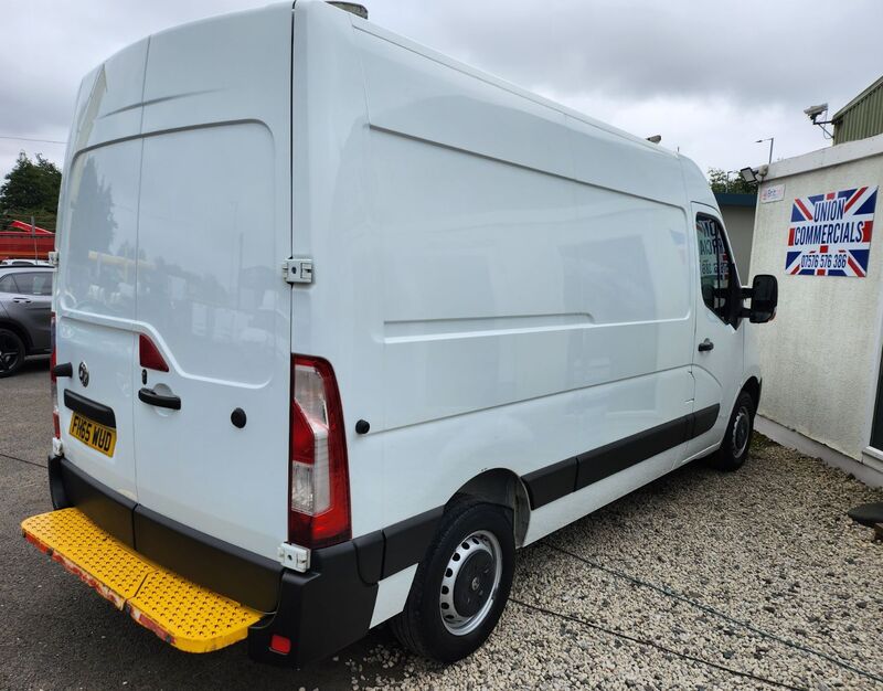 VAUXHALL MOVANO